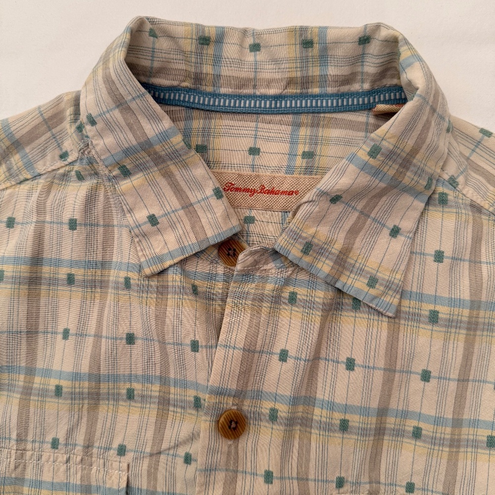 Tommy Bahamas Mens Shirt Medium Geometric Retro Pattern Washable Silk Blend